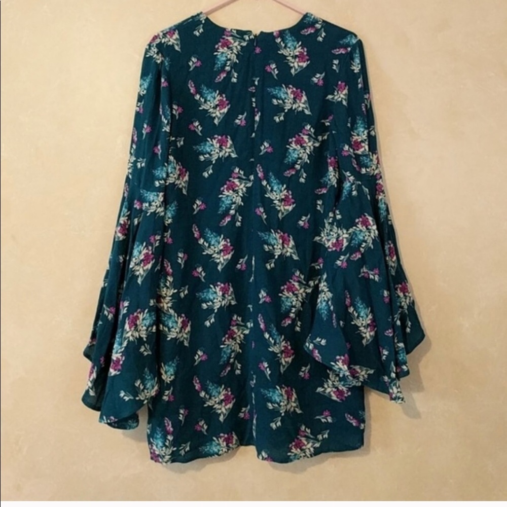 NWT {WAYF} Teal Floral Bell Sleeve Boho Dress - S - Picture 3 of 6